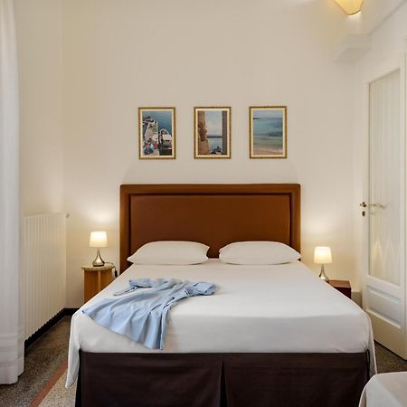 Palazzo De Tomasi B&B Gallipolli Exteriör bild
