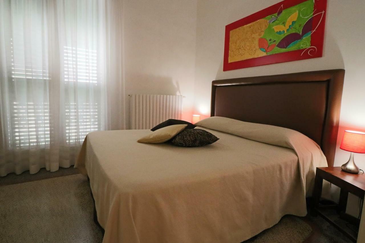 Palazzo De Tomasi B&B Gallipolli Exteriör bild